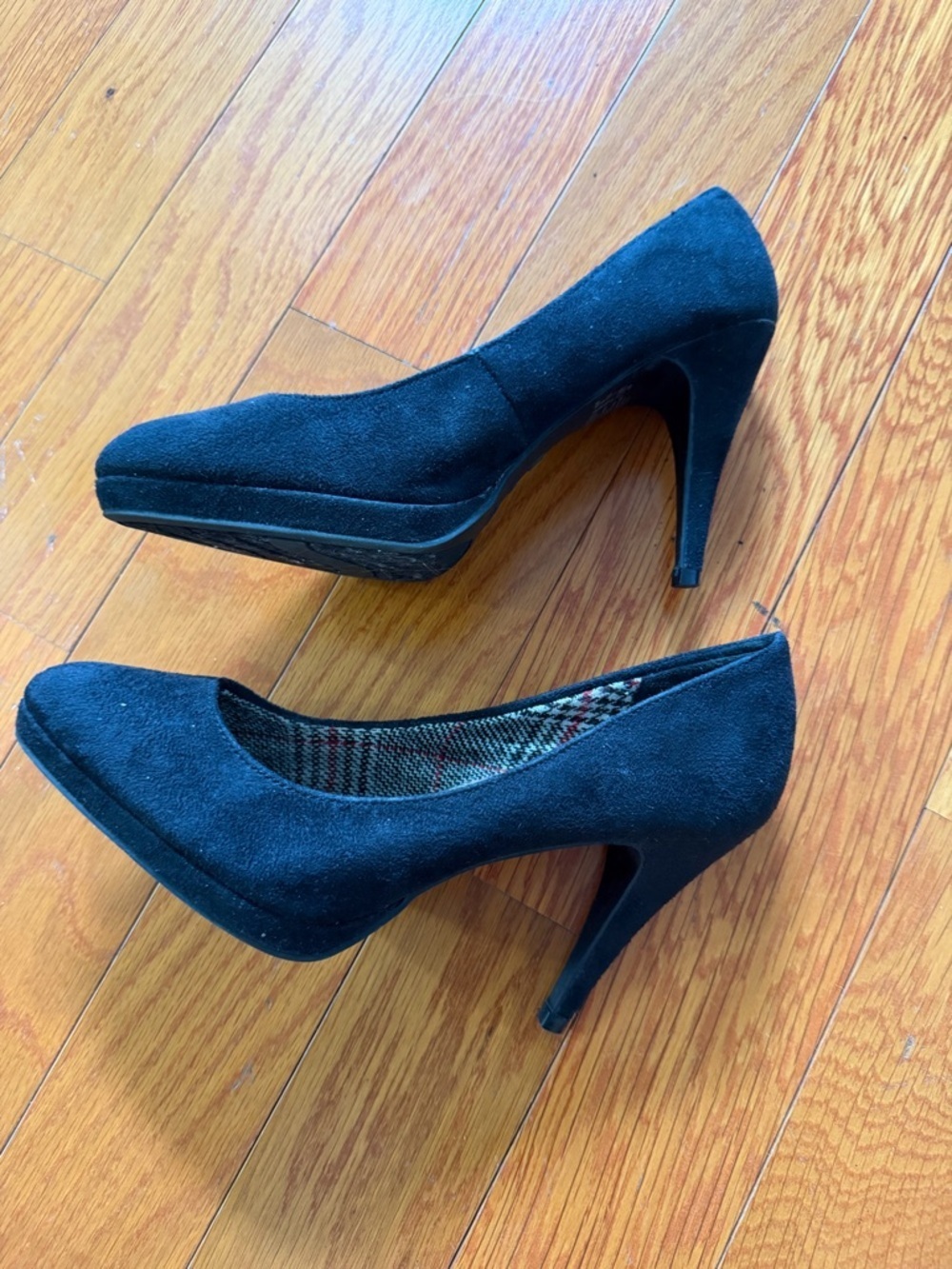 Fioni Black Suede Platform Pumps Classic Stiletto Heels Size 6.5
